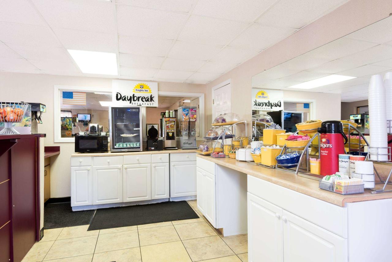 Knights Inn Elizabethtown Esterno foto