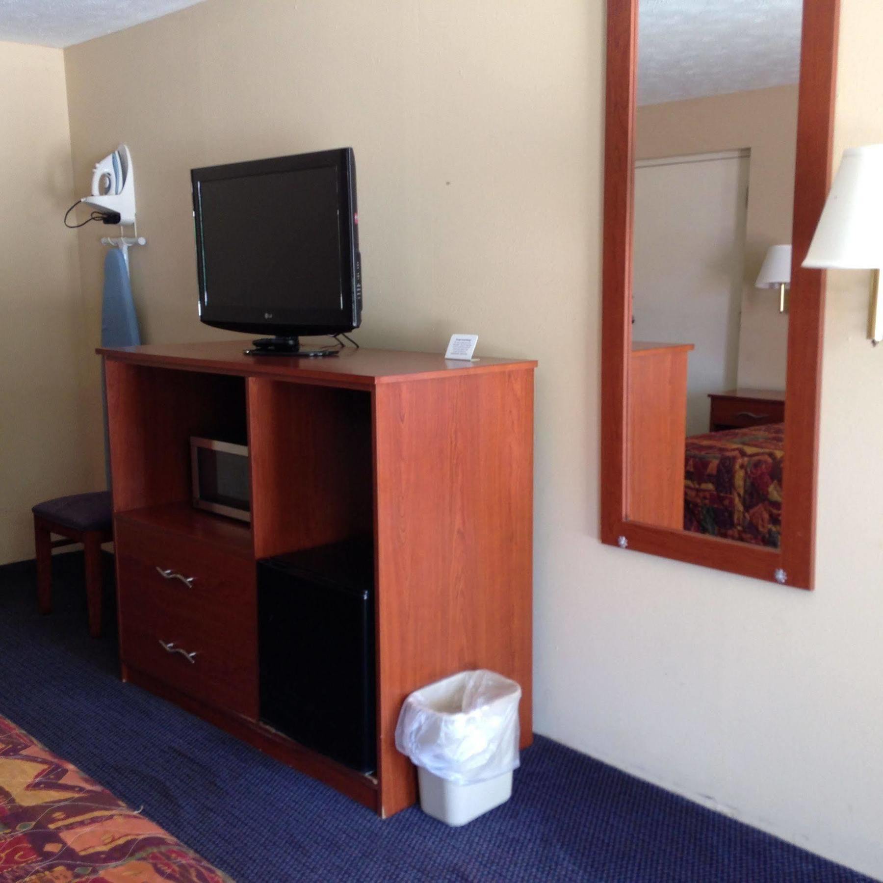 Knights Inn Elizabethtown Esterno foto