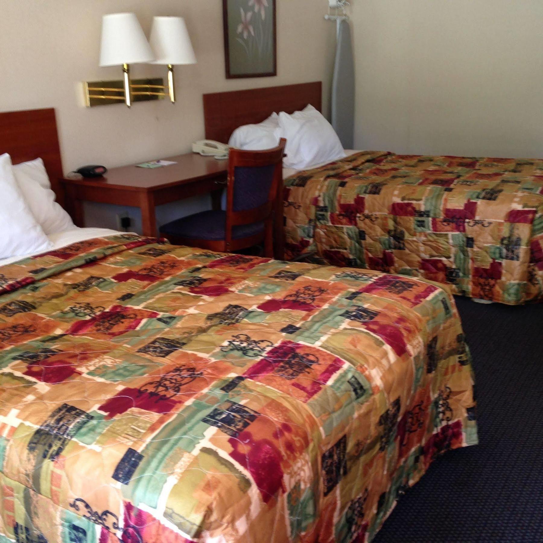 Knights Inn Elizabethtown Esterno foto