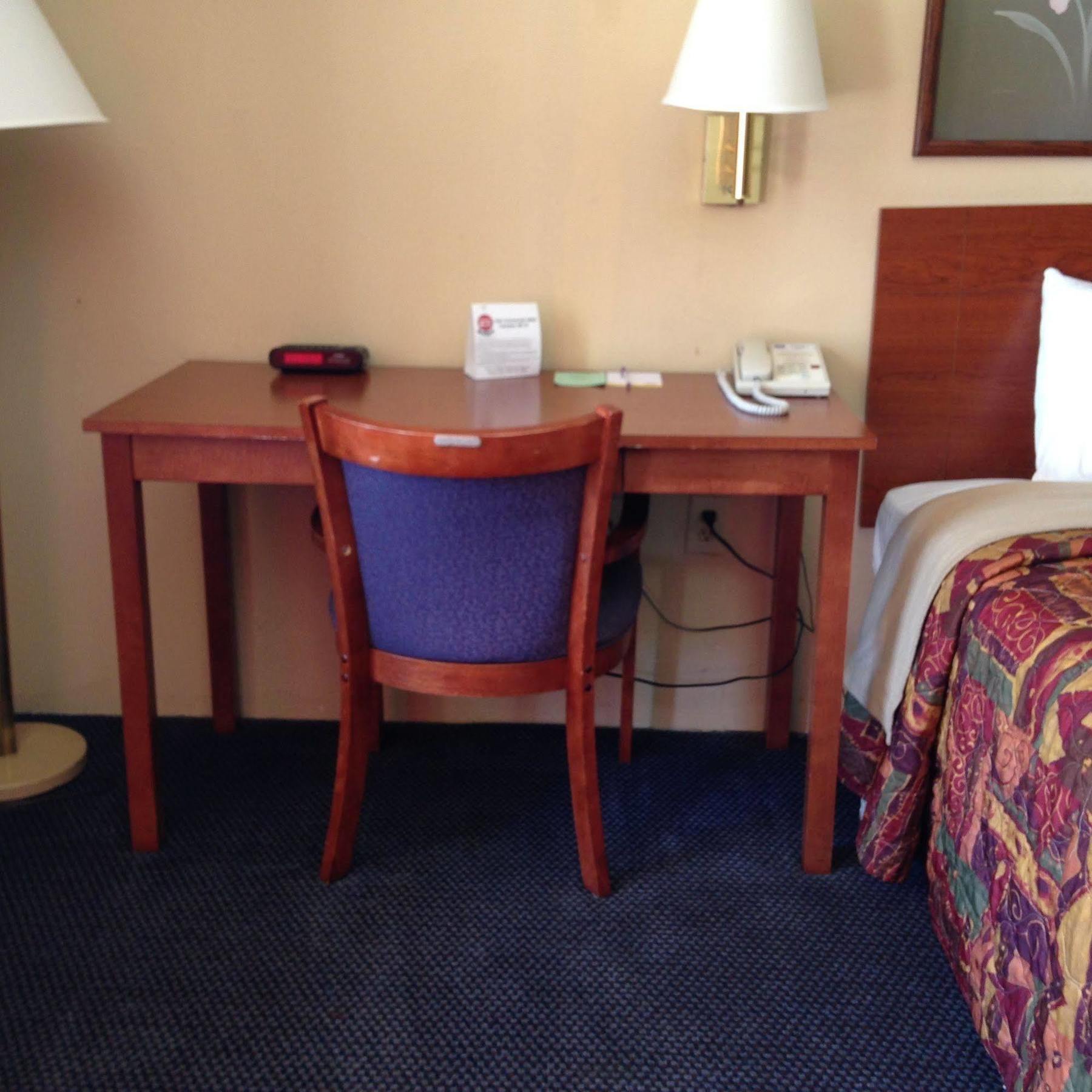 Knights Inn Elizabethtown Esterno foto